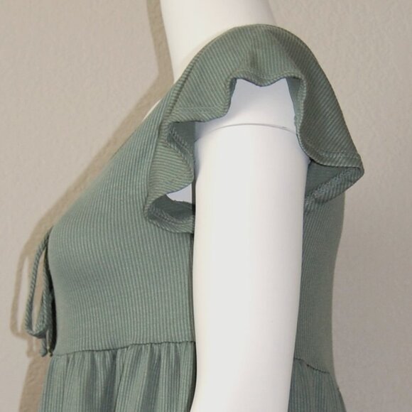 See You Monday, Juniors Size M (32" Bust), Green Robe & Flare,Tiered Rayon Dress - Picture 5 of 7